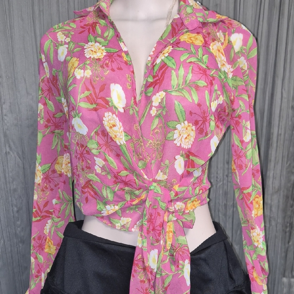 Active USA Pink Floral Tie-Front Crop Blouse Size LARGE